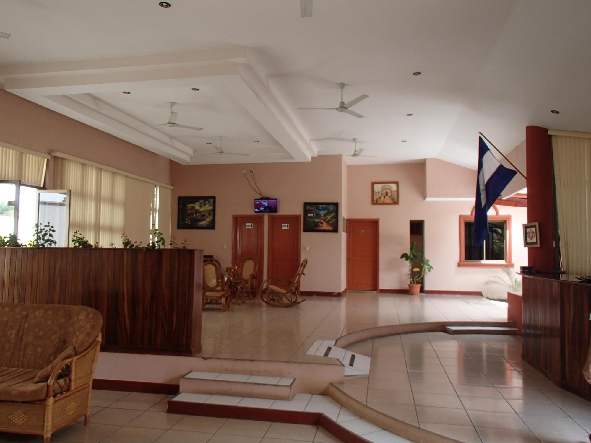 Hotel Brial Plaza Managua Buitenkant foto