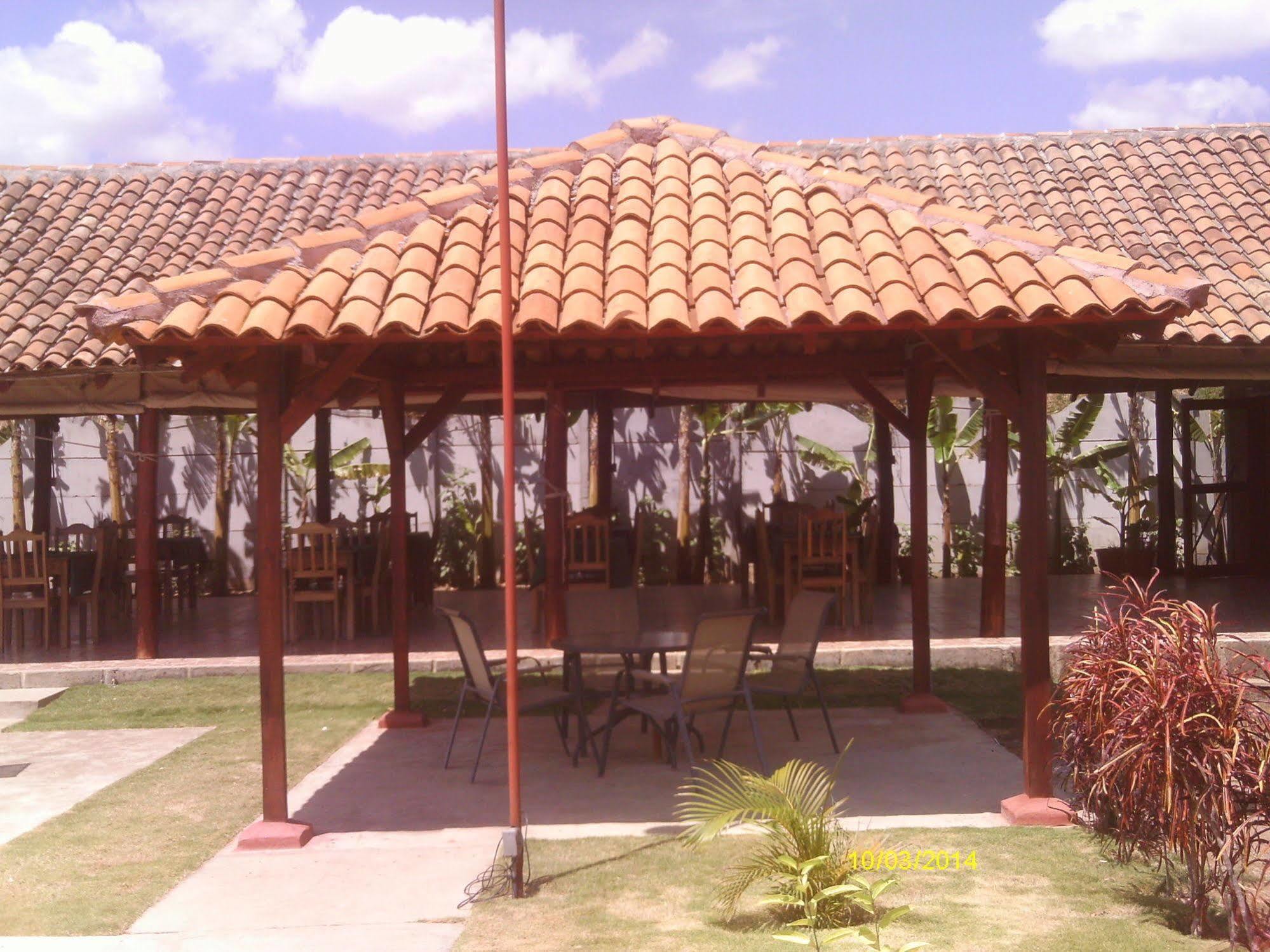 Hotel Brial Plaza Managua Buitenkant foto