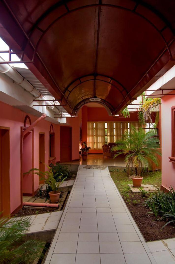Hotel Brial Plaza Managua Buitenkant foto
